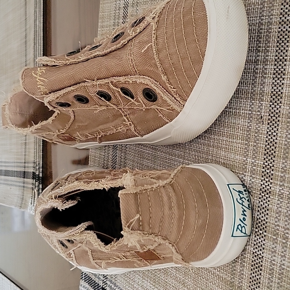 Women's size 11, Tan Blowfish slip on shoes